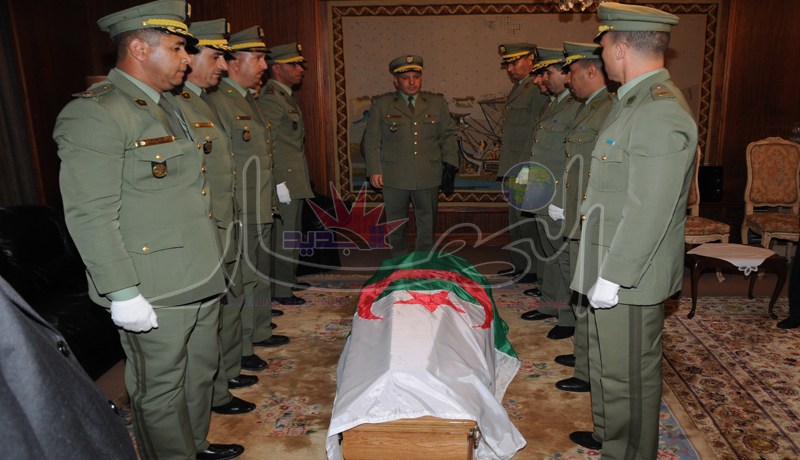 ‮''‬أفضـّل الموت في‮ ‬بلادي‮ ‬علـى فرنسا‮ ‬بعد خمسين سنة من الاستقلال‮''‬