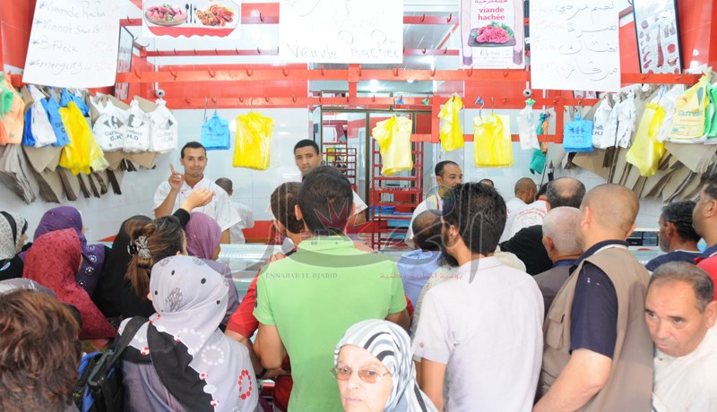 لهفة  في الأسواق.. تحت شعار “التالي ما يلحقش!”