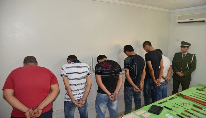 تفكيك شبكتين لسرقة المحلات تضم 10 أشخاص في ميلة
