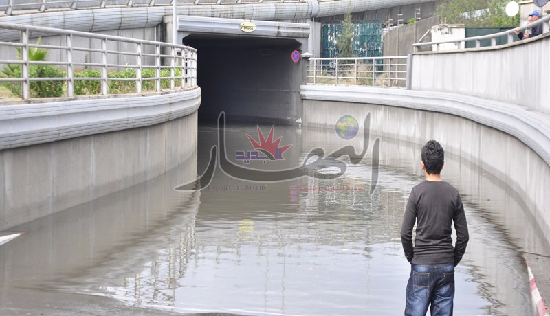 خنادق وأسوار لحماية العاصمة من الطوفان