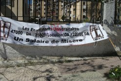 أساتذة الجامعة يتظاهرون في شوارع تـيزي وزو