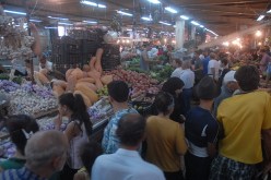 وزيرا التجارة والفلاحة يحمّلان وسائل الإعلام والمستهلك غلاء الأسعار