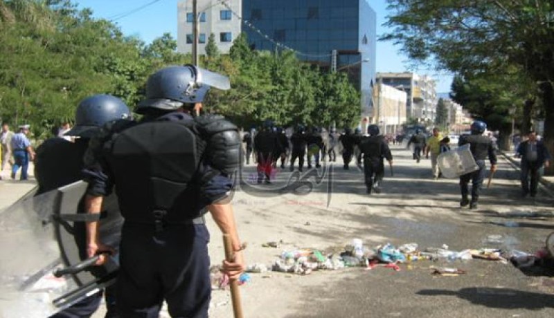 حرب شوارع  في الأربعاء و4 جرحى في البويرة بسبب هزيمة الريال أمام البارصا