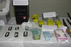 تفكيك شبكة مختصة في المتاجرة بالأسلحة وترويج أوراق نقدية مزورة في المسيلة