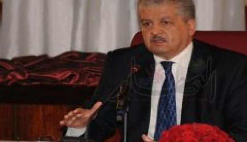 سلال: بوتفليقة أنجز ما وعد به.. وما يبقى في الواد غير احجارو
