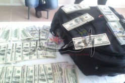 حجز حقيبة معبأة بأوراق الدولار بحوزة رعيتين سوريين في مطار هواري بومدين
