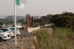 الجزائر تبني جدارا على شريطها الحدودي ردّا على استفزازات “المراركة”