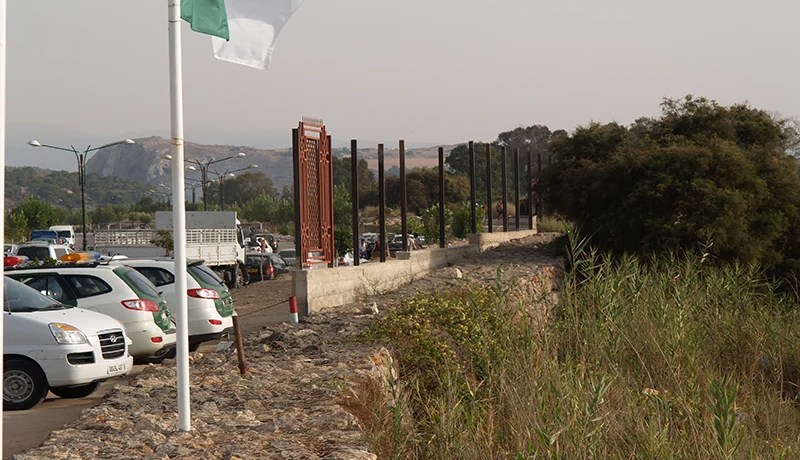 الجزائر تبني جدارا على شريطها الحدودي ردّا على استفزازات “المراركة”