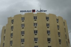 فلاحو بن ڤشة يغلقون مقر سونلغاز في الوادي