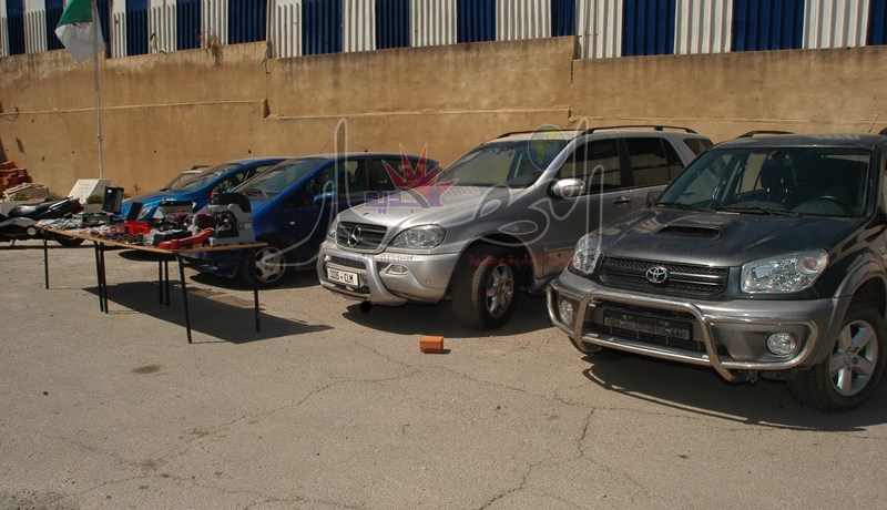 تفكيك شبكة دولية مختصة في سرقة وتزوير ملفات السيارات بالعاصمة