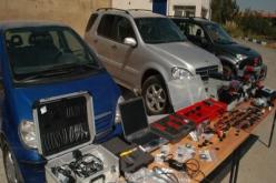 قوات الشرطة تفكك شبكة مختصة في سرقة السيارات بالعاصمة