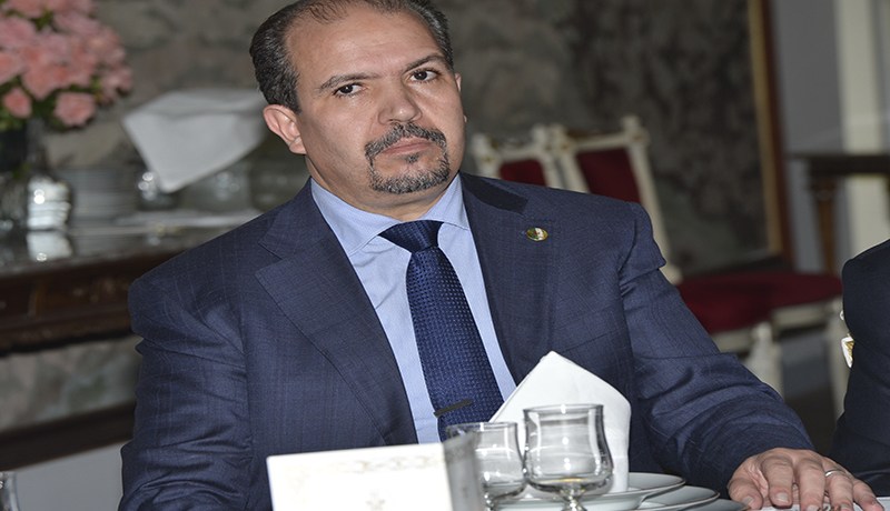 الفيس استغل حب الجزائريين للرسول للعودة إلى النشاط