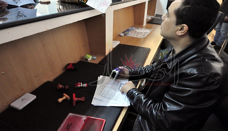 مهنة الوالدين والعنوان الشخصي إجبارية في شهادة الميلاد