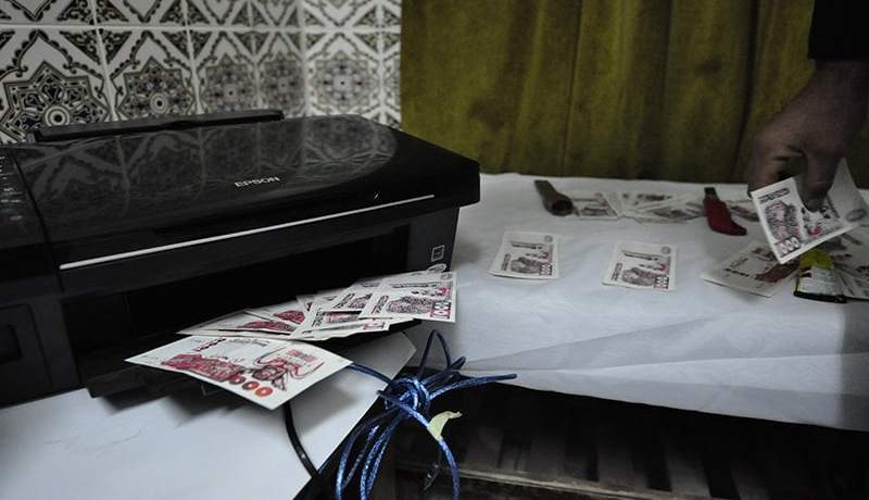 تفكيك شبكة تزوير تستغل فتاة لترويج النقود المقلدة في مفتاح بالبليدة