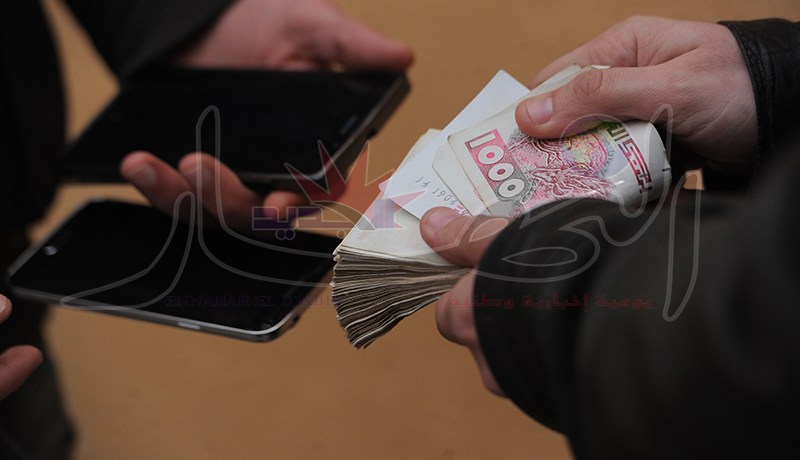 الجزائريون اقتنوا هواتف بـ450 مليون أورو