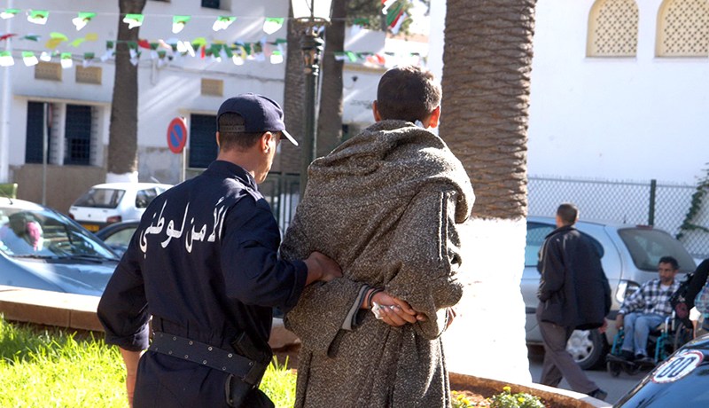 الإطاحة بشبكة دولية مختصة في تهريب الرعايا السوريين نحو الخارج