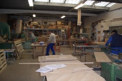 المؤسسات الاقتصادية بالجزائر تشغّل يد عاملة غير مؤهلة