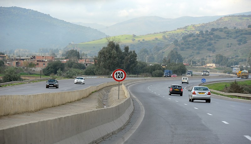 5 دنانير للكيلومتر لمستعملي الطريق السيار شرق غرب