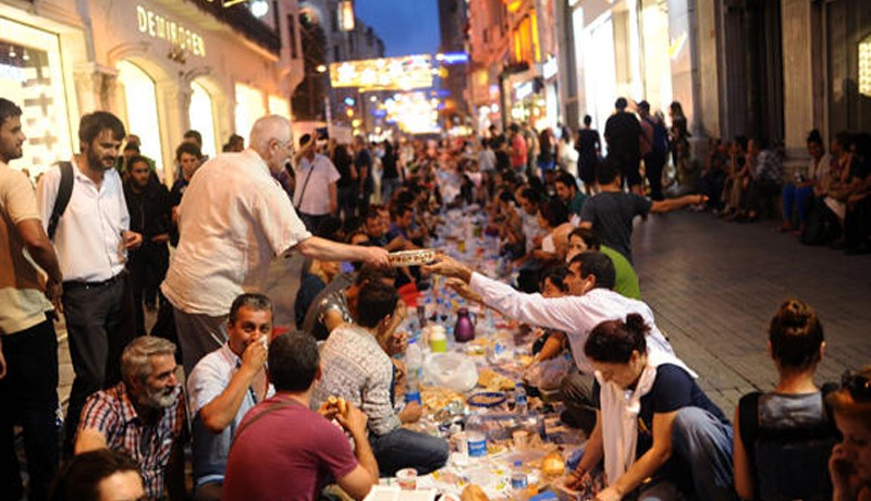 رمضان في إسطنبول.. بعنوان وحدة الأتراك