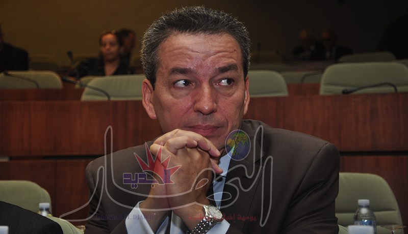 هكذا يوظف عمارة بن يونس مناضلي حزبه ويخالف مرسوما أصدره أويحيى