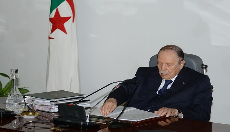بوتفليقة يوقع قانون المالية 2015 الثلاثاء المقبل