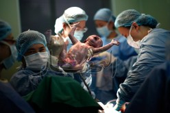 محاكمة عصابة تهريب المواليد إلى الخارج تكشف توظيف رئيس مصلحة في مستشفيين من دون دبلوم