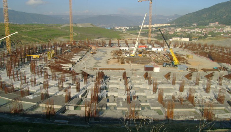 وزير الشباب والرياضة ينتقد بطء أشغال ملعبي تيزي وزو والدويرة