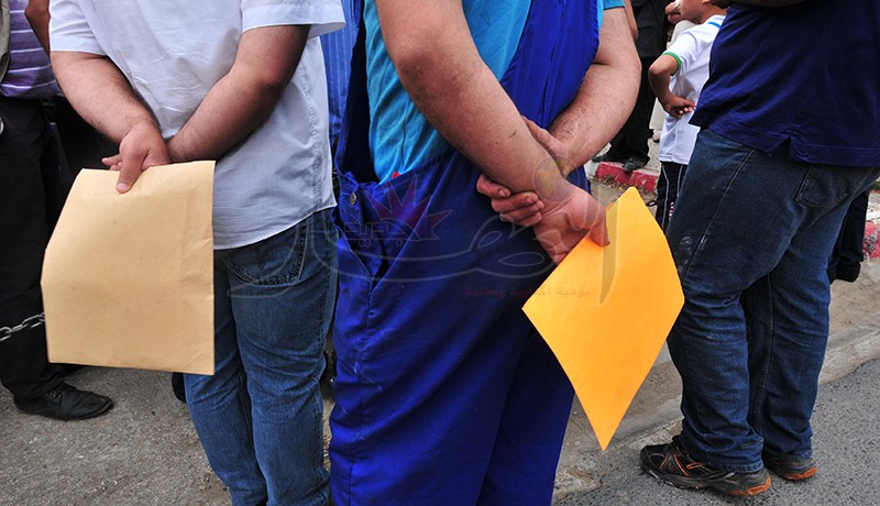 المناصب الشاغرة خاصة بالإطارات ولا يمكن أن يشغلها شباب