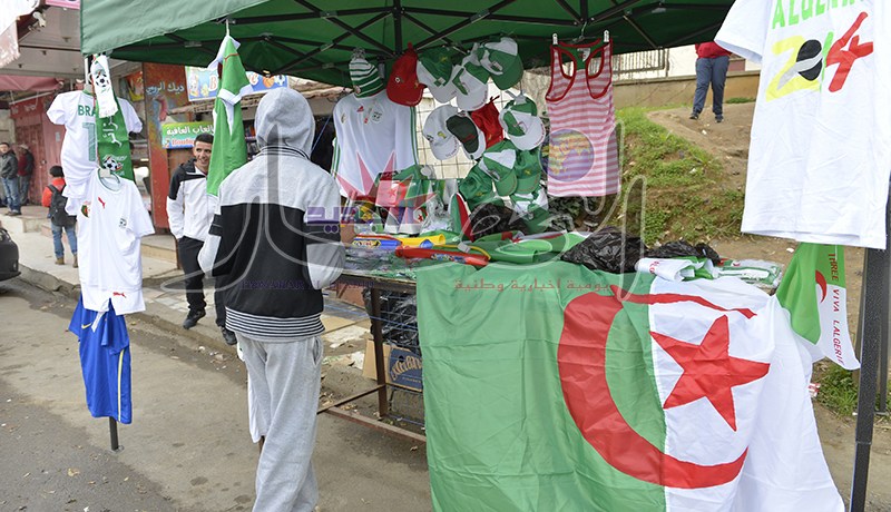 إقبال محتشم على الأعلام الوطنية عشية لقاء الخضر ضد كوت ديفوار