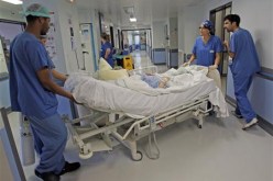 فرنسا تباشر طرد 30 ألف مريض أجنبي بمستشفياتها بينهم جزائريون