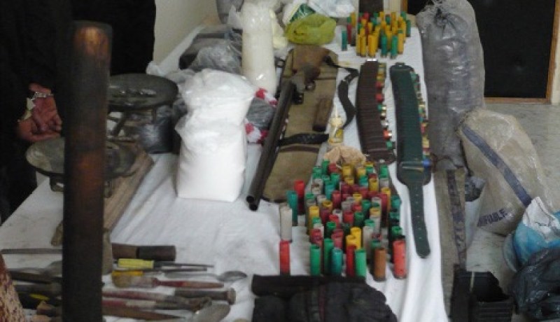 اكتشاف ورشة سرية لصناعة الذخيرة داخل محل مجوهرات في برج بوعريريج