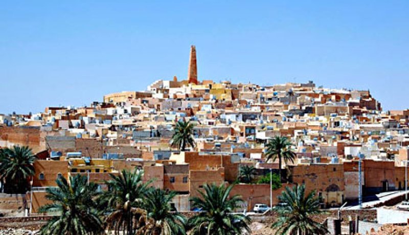 وزارة الصحة تعلن بلدية العطف في غرداية منطقة موبوءة