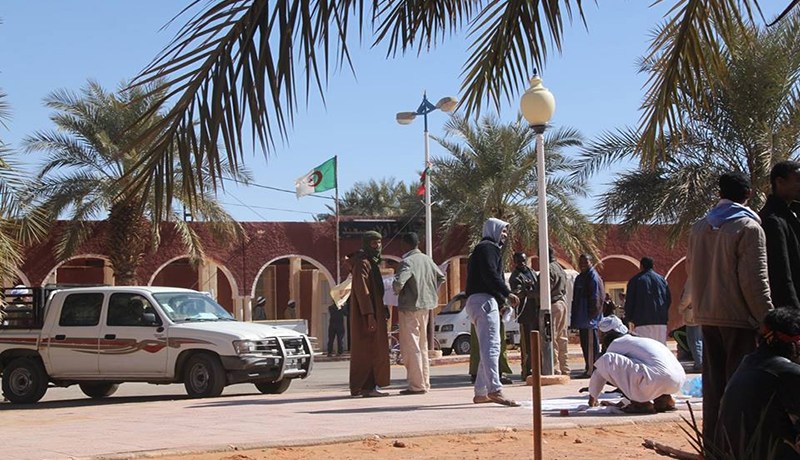 عشرات المواطنين في اعتصام مفتوح بأولاد سعيد بأدرار