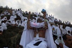 السعودية تمنع نصف الفائزين في القرعة من أداء الحج