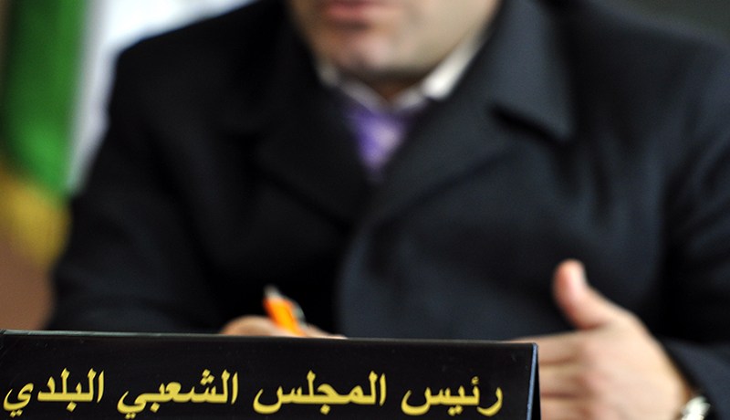 “مـير” بـوزريـعة السـابــق ومـنـتـخـبــون مـتّــهـمـون بـإبرام صـفـقة مخالـفة لـلـتـشــريع