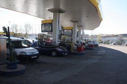 بيع البنزين لأصحاب الدراجات النارية ممنوع في غرداية