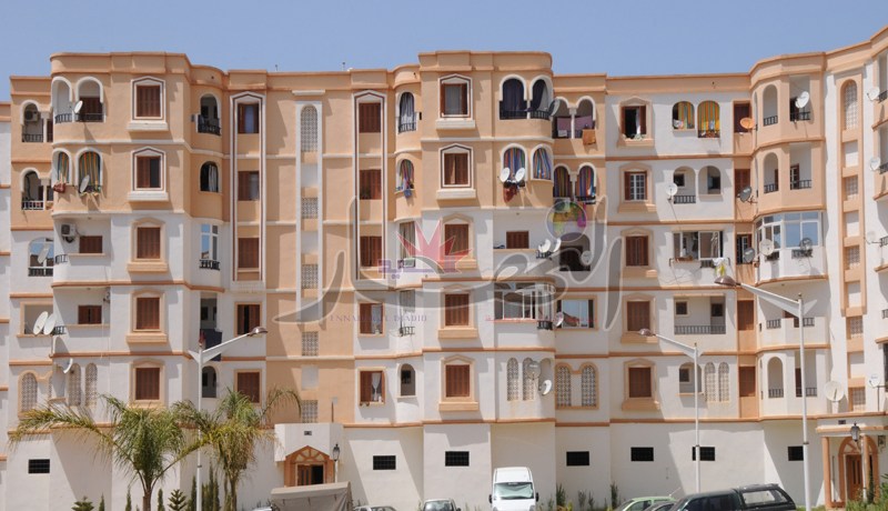 وزراء يستنزفون سكنات الزواليـة