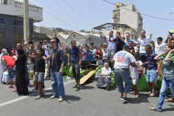 مقصيون من الترحيل يغلقون الطريق في بولوغين بالعاصمة