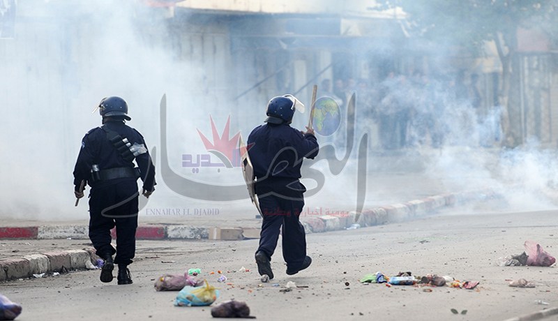 جرحى بعد مواجهات بين الشرطة ومواطنين في عزازڤة بتيزي وزو