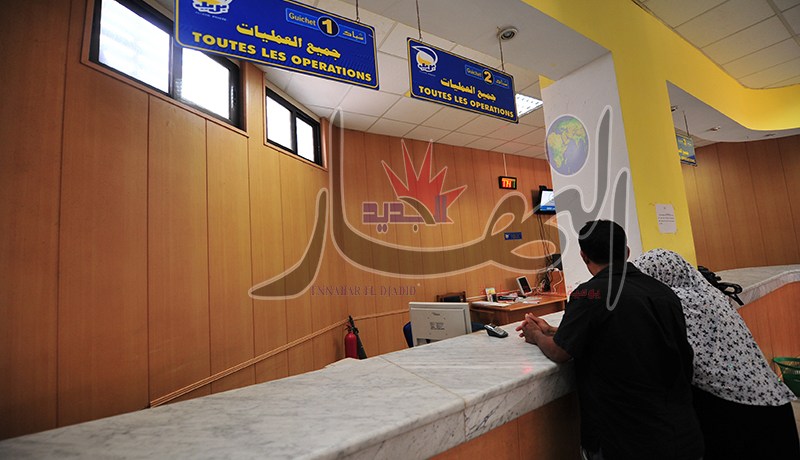 3 إطارات ببريد الجزائر يختلسون 3 ملايير من حسابات الزبائن في كناب