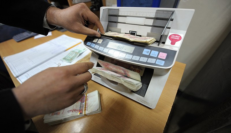موظـفـتــان بالـبريــد تـتـورطــان في اخـتــلاس مـبــالـغ مـالـيـــة مـــن حـســاب زبــون فـي الـقـبــة