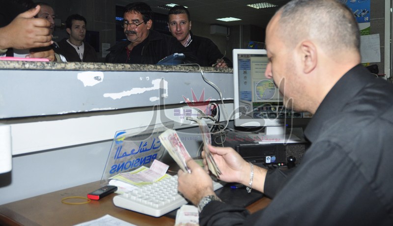 رواتـب بين 38 و77 ألـف دينـار لعمـال بريـد الجزائر