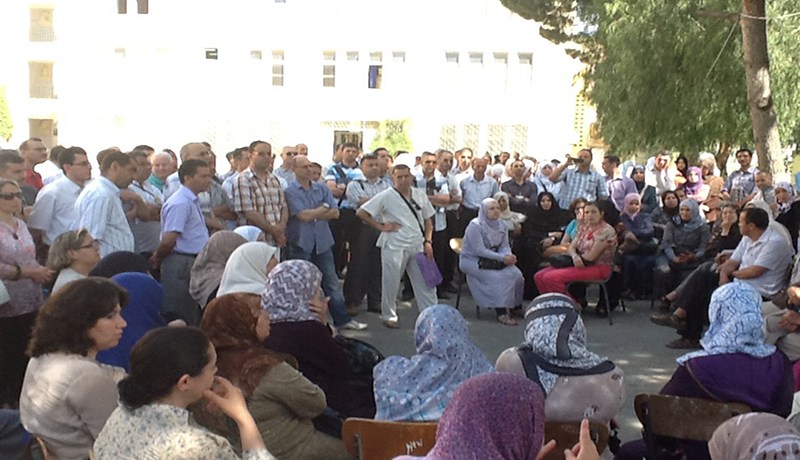 الأساتذة يجهلون سبب إضرابهـم