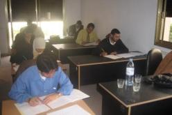 استدعاءات رسمية بالعشرات للأساتذة للمشاركة في مسابقة من دون مناصب