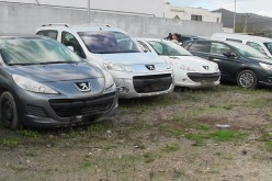 بارونات ومسؤولون أمنيون وإداريون ورطوا جامعيين في تسجيل ملفات مركبات بأسمائهم مقابل أموال في سكيكدة