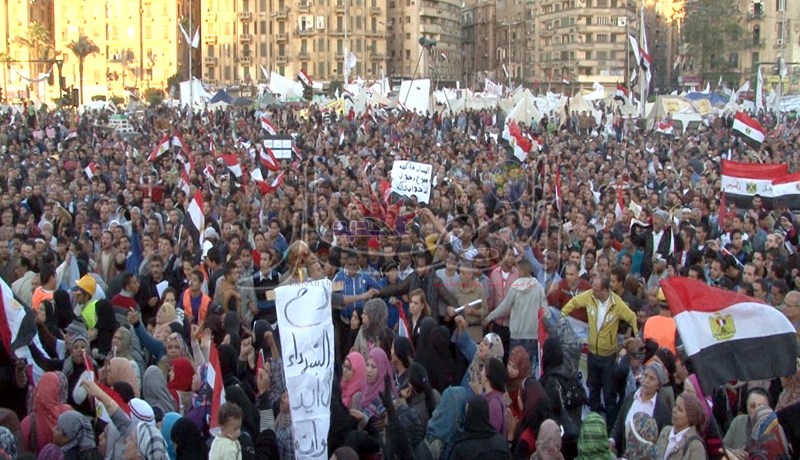 ‮''‬مادام سال الدم فعـلى مرسي‮ ‬الرحيل‮''‬