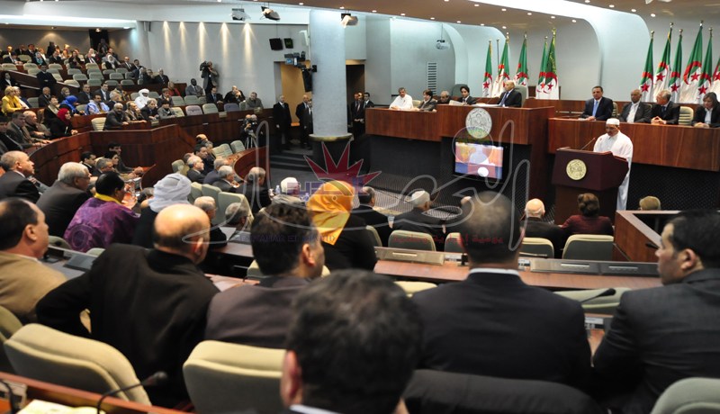 نواب الأرندي يطيحون بصديق شهاب من نيابة رئاسة الغرفة السفلى للبرلمان