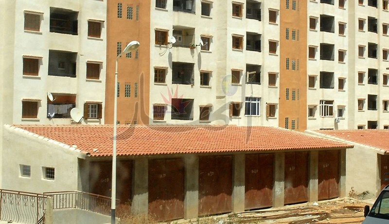 وزارة السكن تلزم المرقّين ببناء محلاّت في‮ ‬الطوابق الأرضية للعمارات‮ ‬