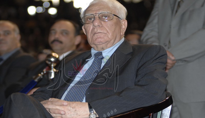 ‮''‬الشاذلي‮ ‬روى في‮ 003 ‬صفحة مساره خلال الثورة وآخر أيامه في‮ ‬الرئاسة‮''‬