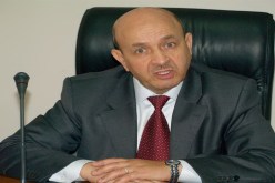 حجاج يهربون محركات سيارات 4*4 داخل أمتعتهم